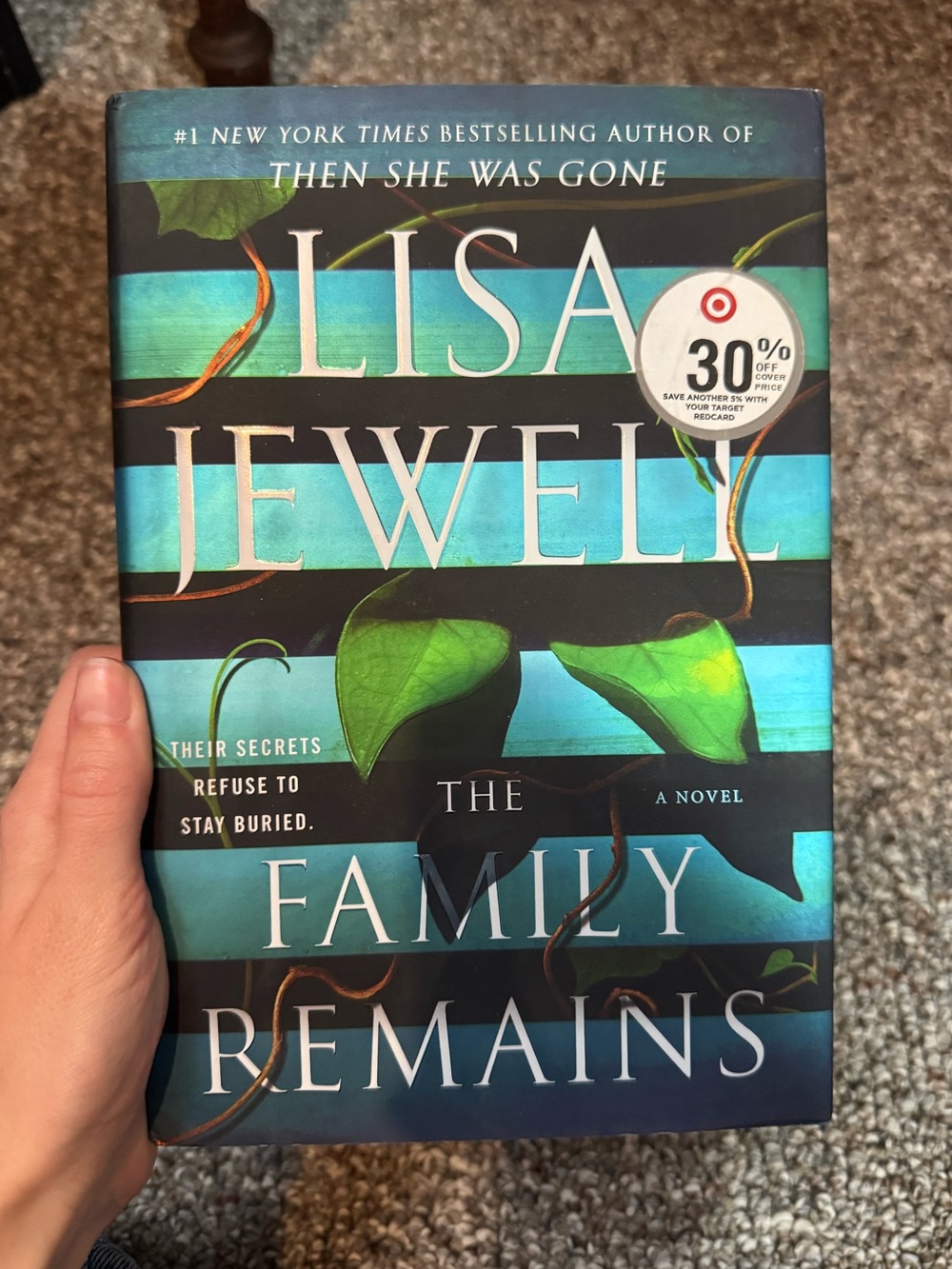 Lisa Jewell "The Family Remains" Hardcover